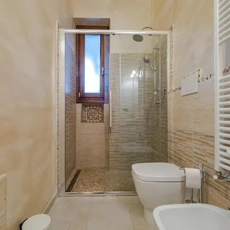 Tilibbas Bay Flat - Klodge * אולביה